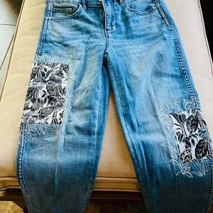 White House Black Market high rise straight crop - short